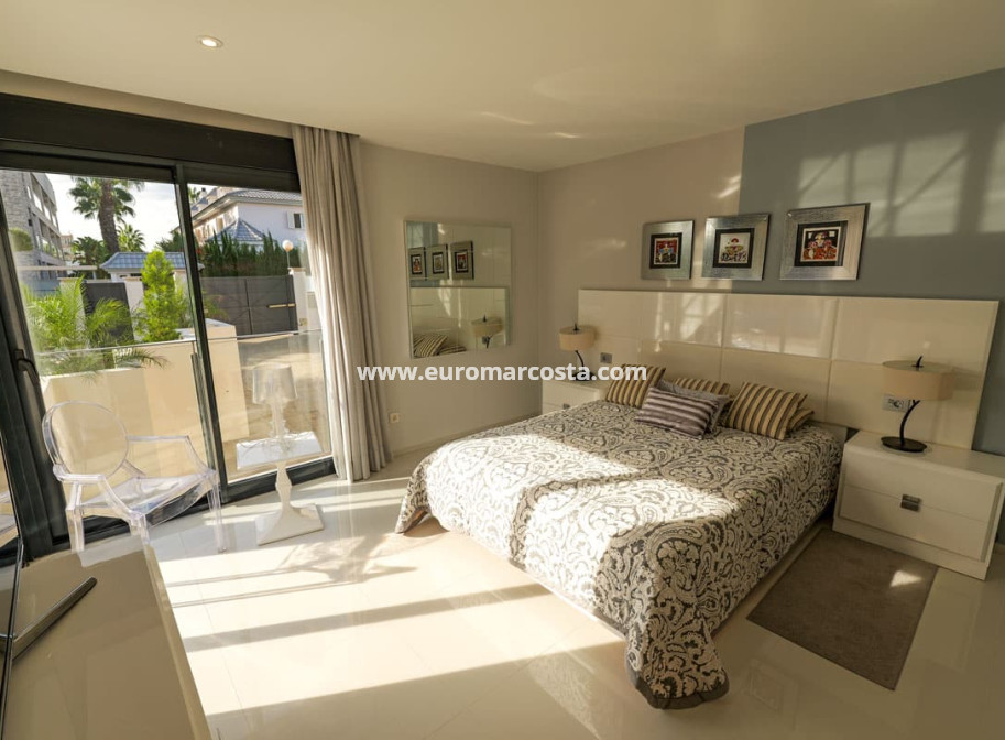 New Build - Villa - Torrevieja - TORREVIEJA