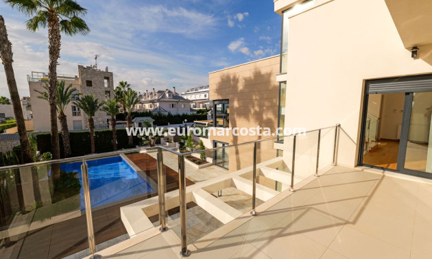 New Build - Villa - Torrevieja - TORREVIEJA