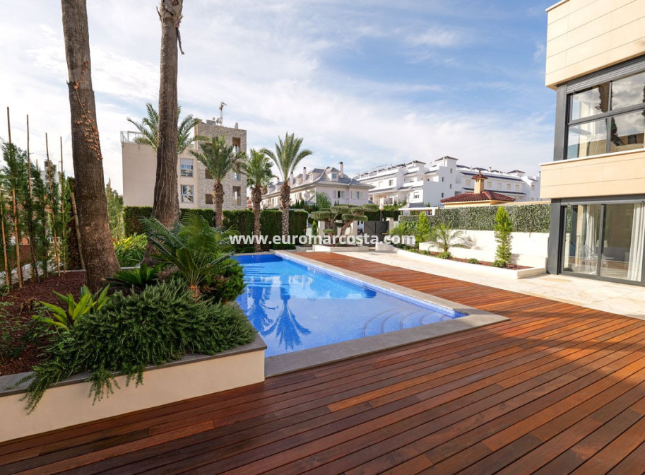 New Build - Villa - Torrevieja - TORREVIEJA