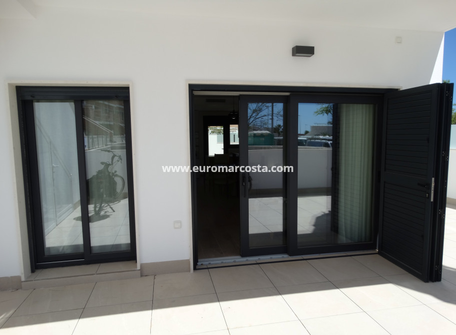 New Build - low-bungalow - Pilar de la Horadada