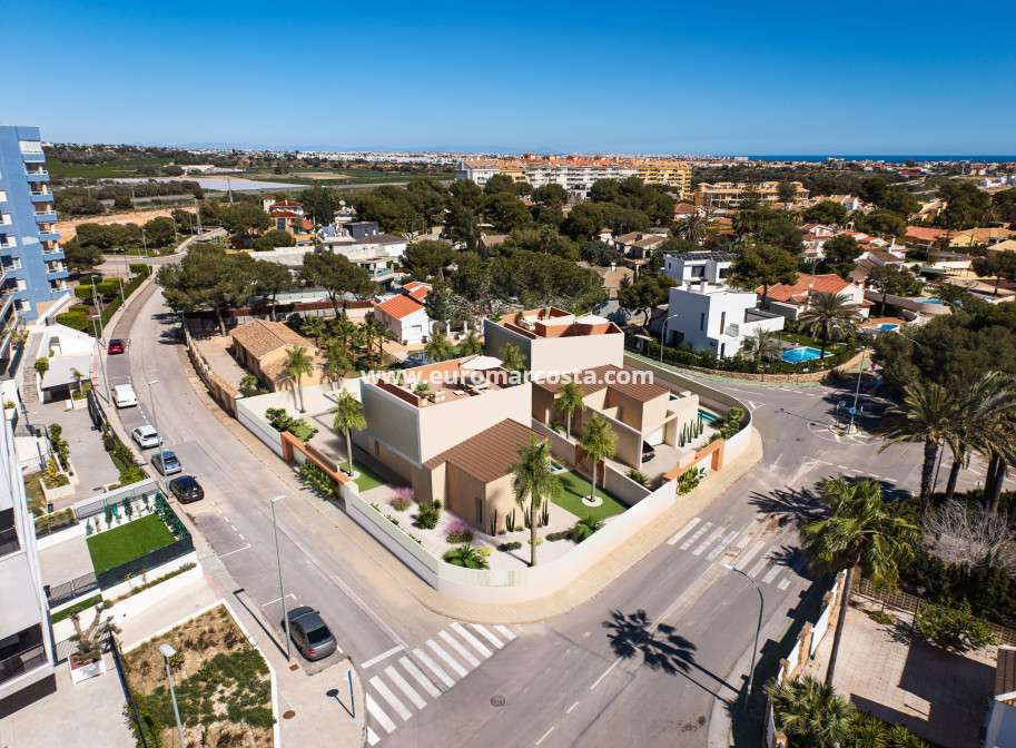 Nueva construcción  - Villa - Orihuela Costa
