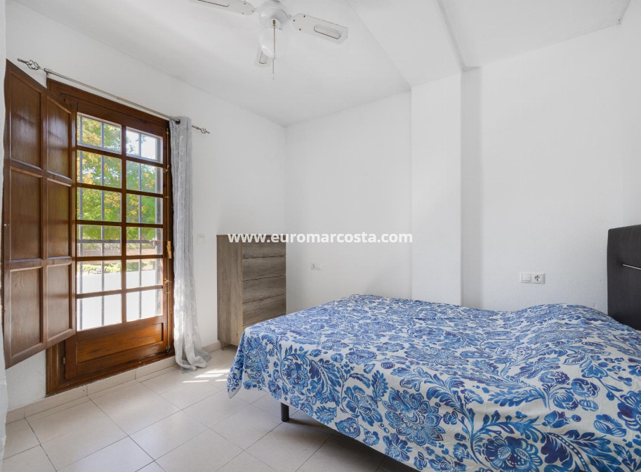 Sale - Bungalow - Torrevieja - TORREVIEJA