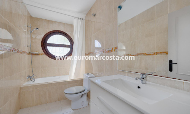 Sale - Bungalow - Torrevieja - TORREVIEJA
