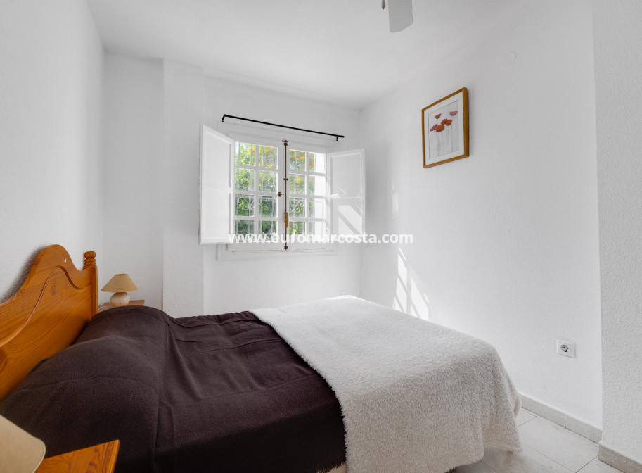 Sale - Bungalow - Torrevieja - TORREVIEJA