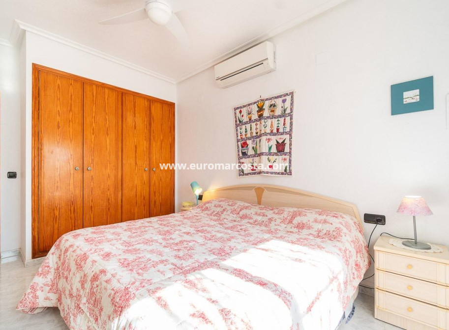 Sale - Villa - Orihuela Costa