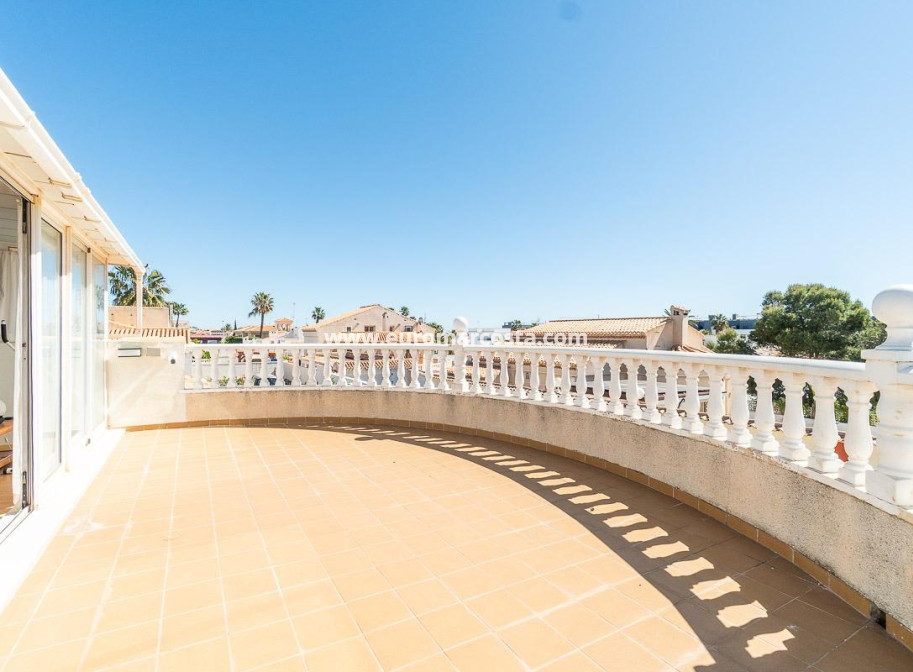 Sale - Villa - Orihuela Costa