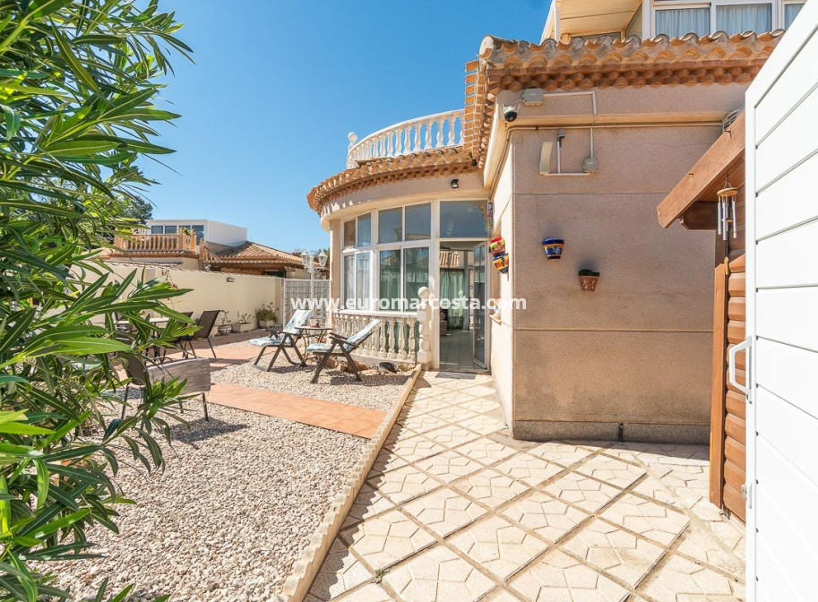 Sale - Villa - Orihuela Costa