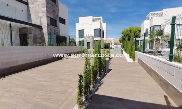 Nueva construcción  - Villa - La Manga del Mar Menor - Murcia