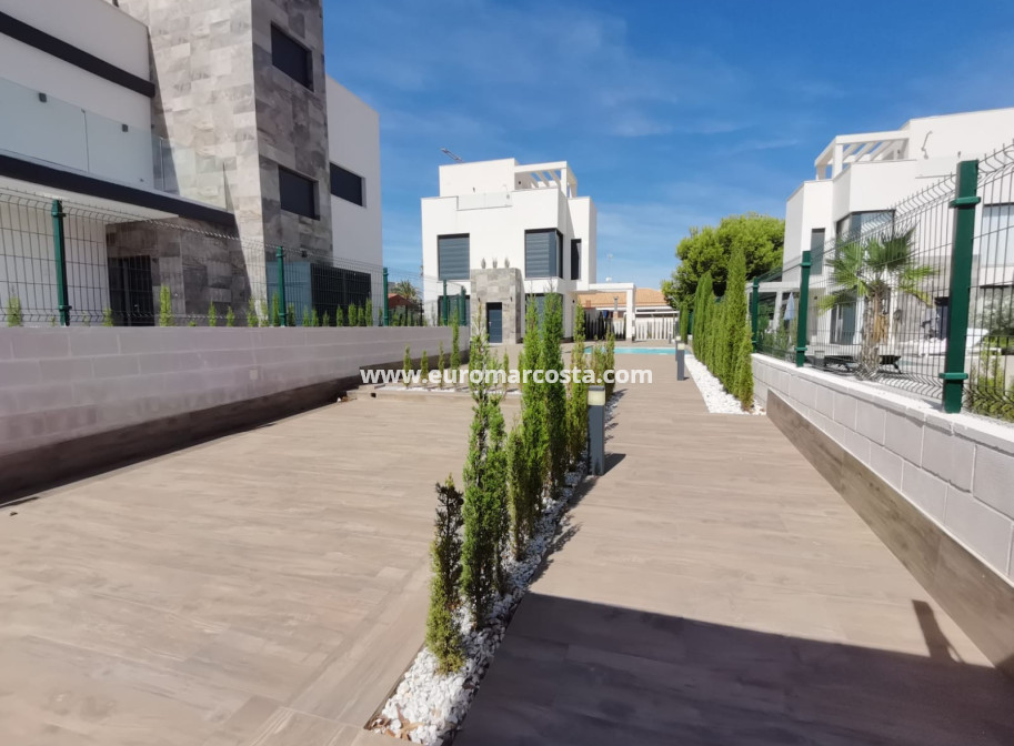 Nueva construcción  - Villa - La Manga del Mar Menor - Murcia