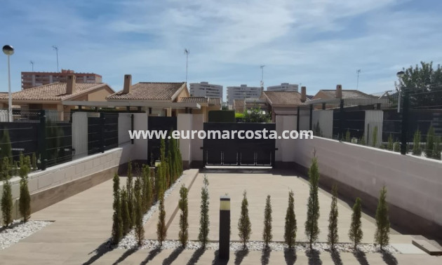 Nueva construcción  - Villa - La Manga del Mar Menor - Murcia