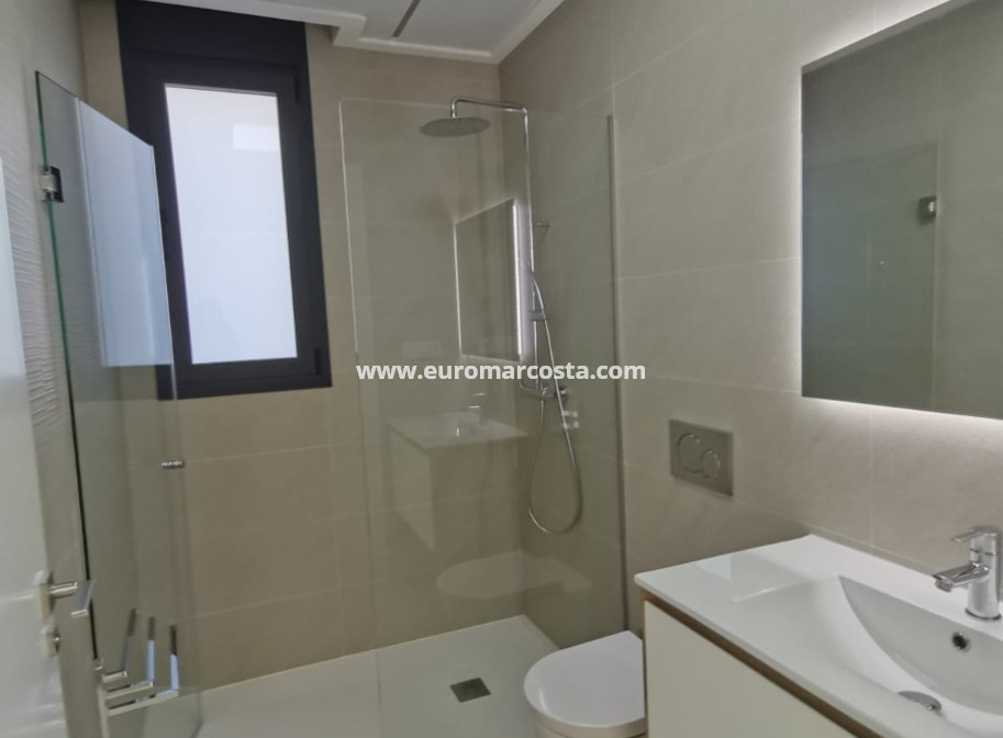 Nueva construcción  - Villa - La Manga del Mar Menor - Murcia