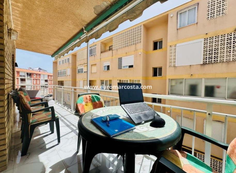 Sale - Apartment / flat - La Mata