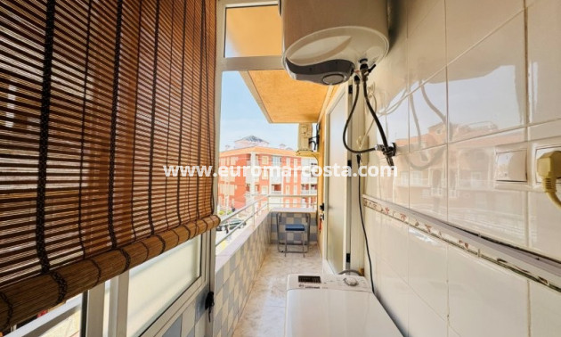 Sale - Apartment / flat - La Mata