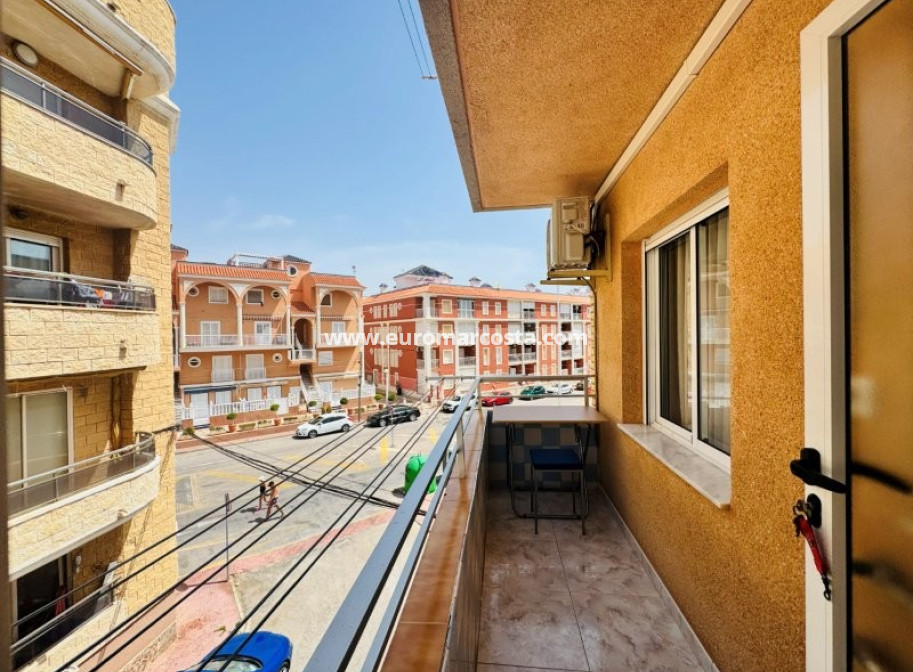 Sale - Apartment / flat - La Mata