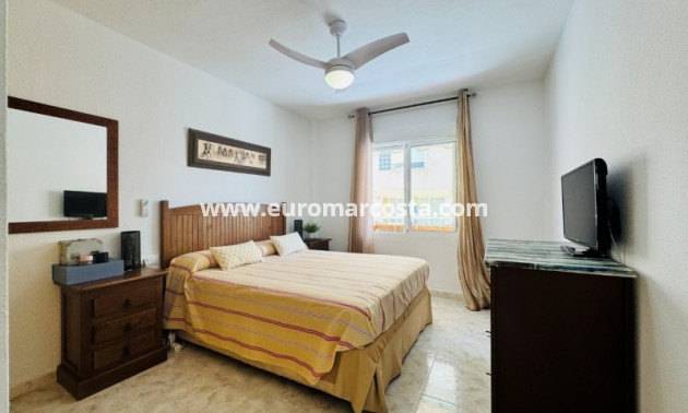 Sale - Apartment / flat - La Mata