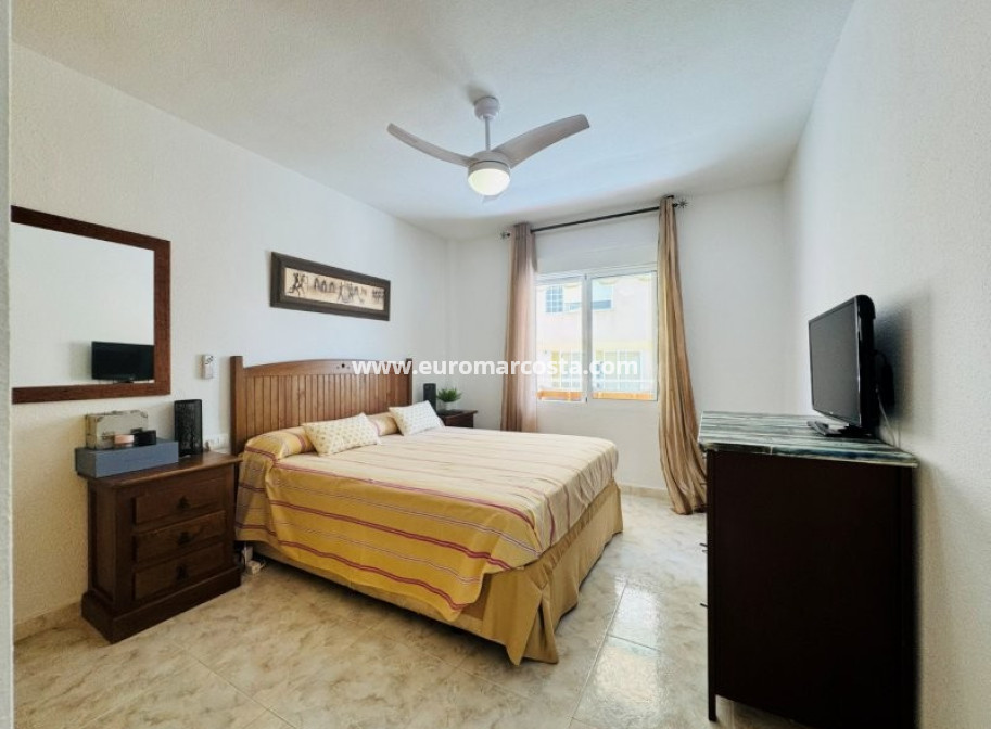 Sale - Apartment / flat - La Mata