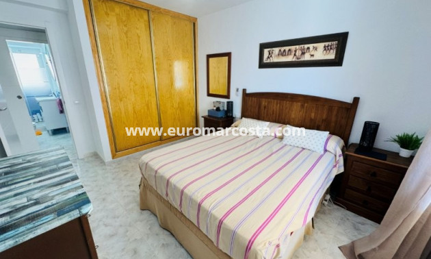 Sale - Apartment / flat - La Mata