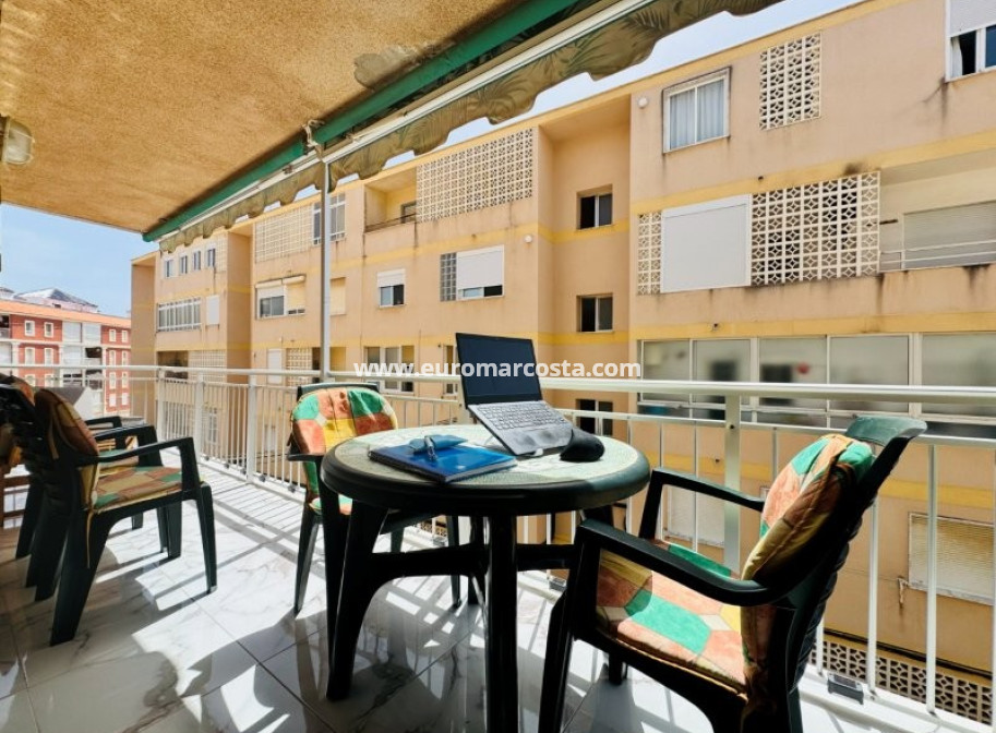 Sale - Apartment / flat - La Mata