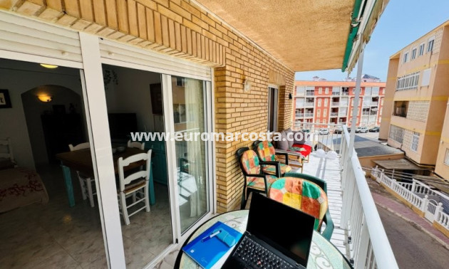 Sale - Apartment / flat - La Mata
