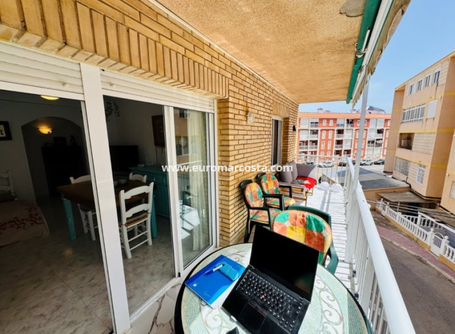 Sale - Apartment / flat - La Mata