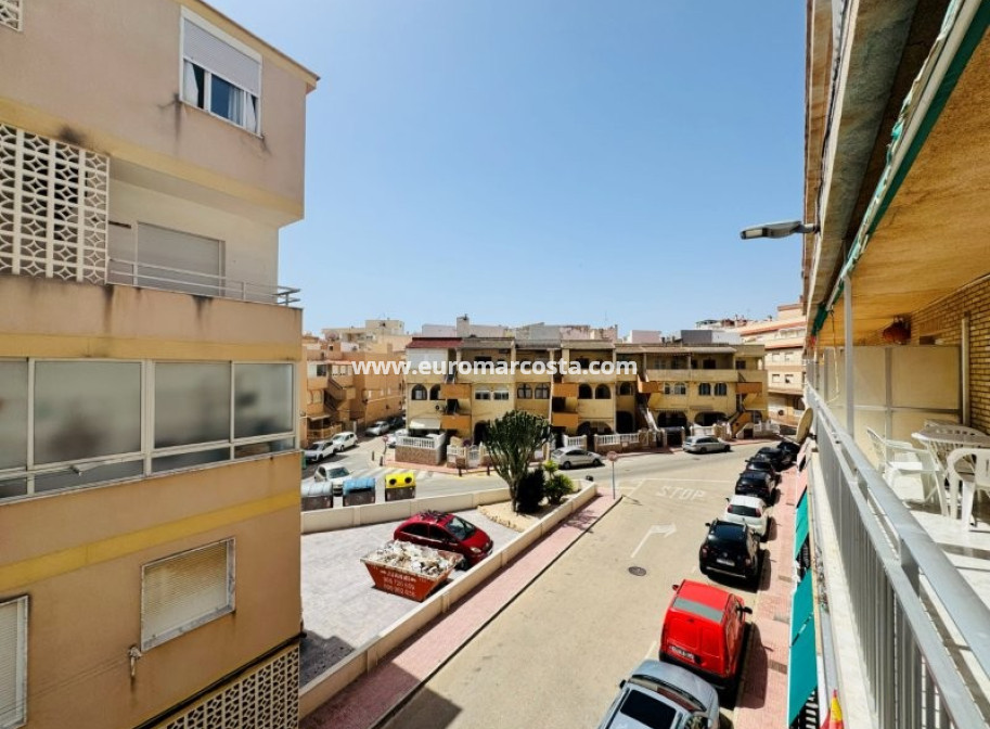 Sale - Apartment / flat - La Mata