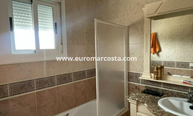 Venta - Detached Villa - Daya Vieja