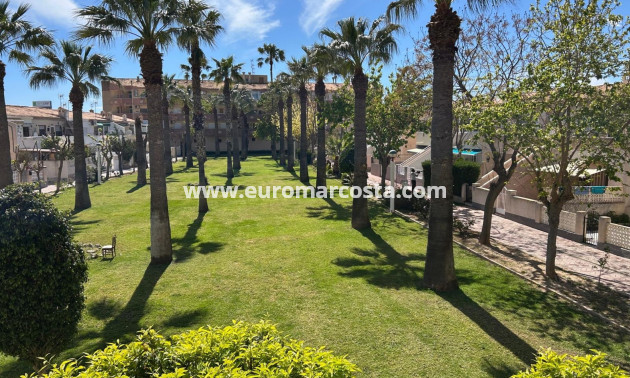 Objekte zum Wiederverkauf - Wohnung - Orihuela Costa