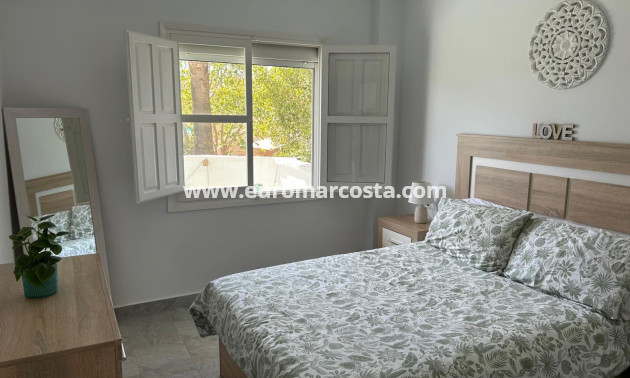 Objekte zum Wiederverkauf - Wohnung - Orihuela Costa