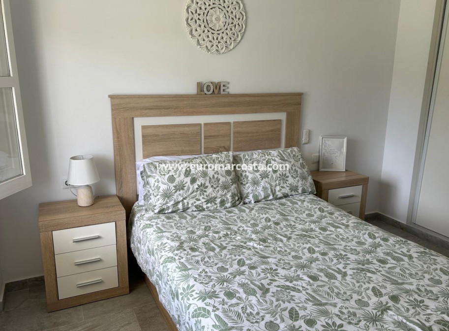 Objekte zum Wiederverkauf - Wohnung - Orihuela Costa