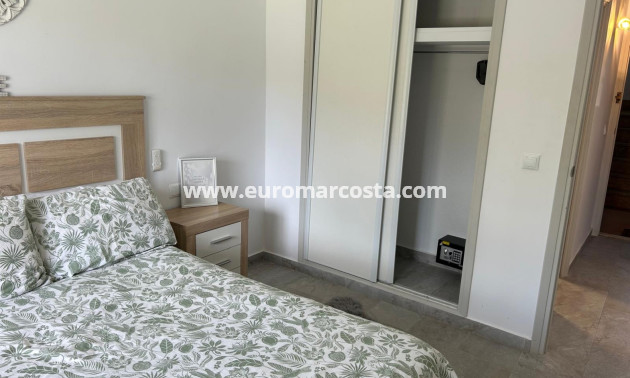 Objekte zum Wiederverkauf - Wohnung - Orihuela Costa