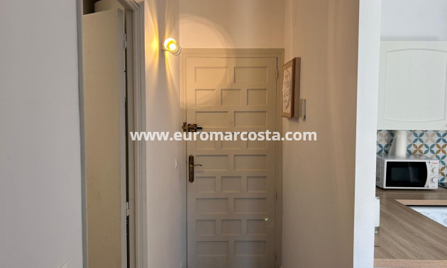 Objekte zum Wiederverkauf - Wohnung - Orihuela Costa