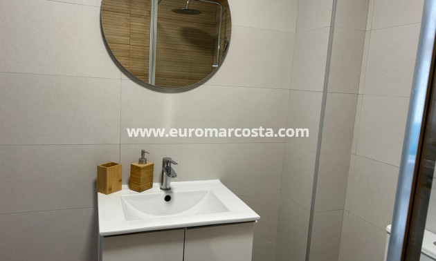 Objekte zum Wiederverkauf - Wohnung - Orihuela Costa