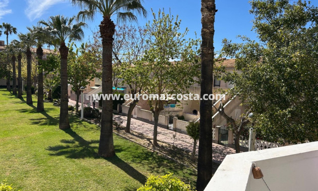 Objekte zum Wiederverkauf - Wohnung - Orihuela Costa