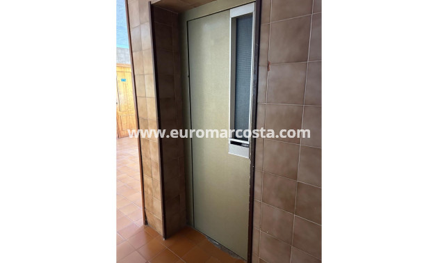 Objekte zum Wiederverkauf - Wohnung - Orihuela Costa