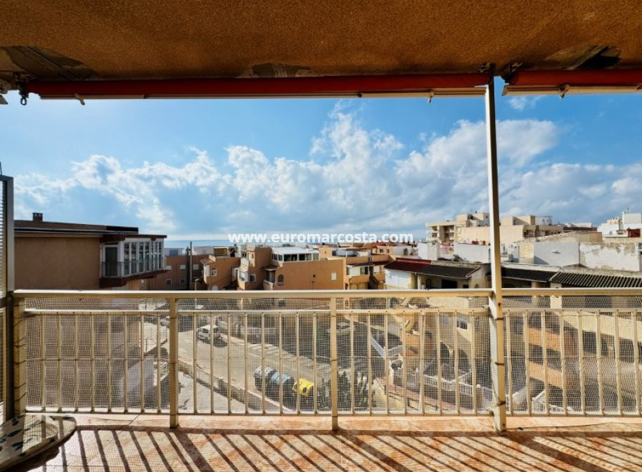 Sale - Apartment / flat - La Mata