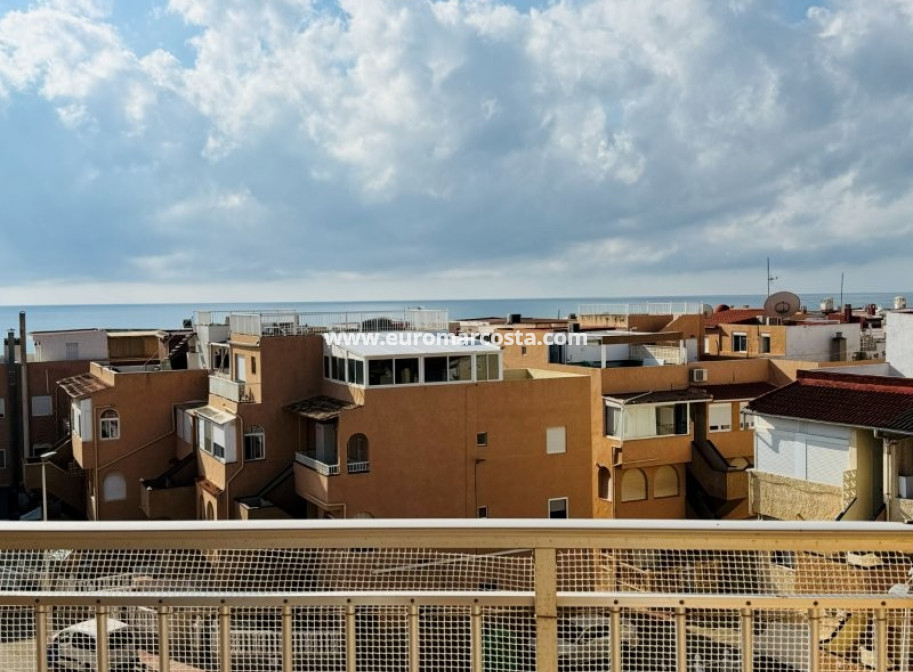 Sale - Apartment / flat - La Mata