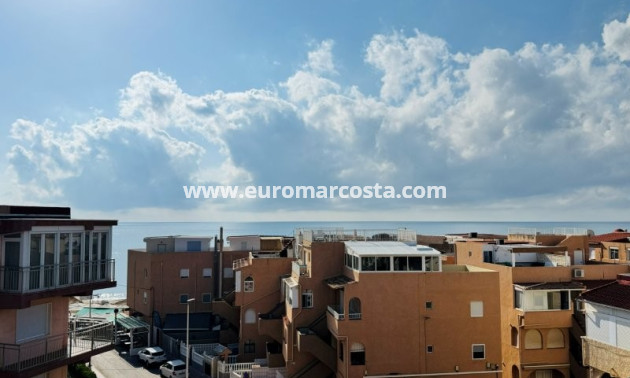 Sale - Apartment / flat - La Mata