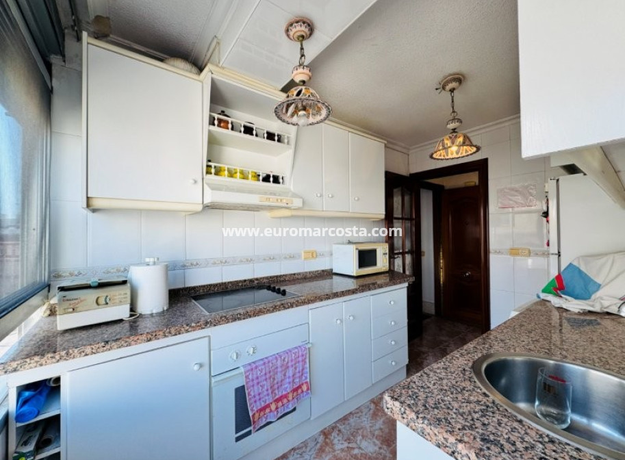 Sale - Apartment / flat - La Mata
