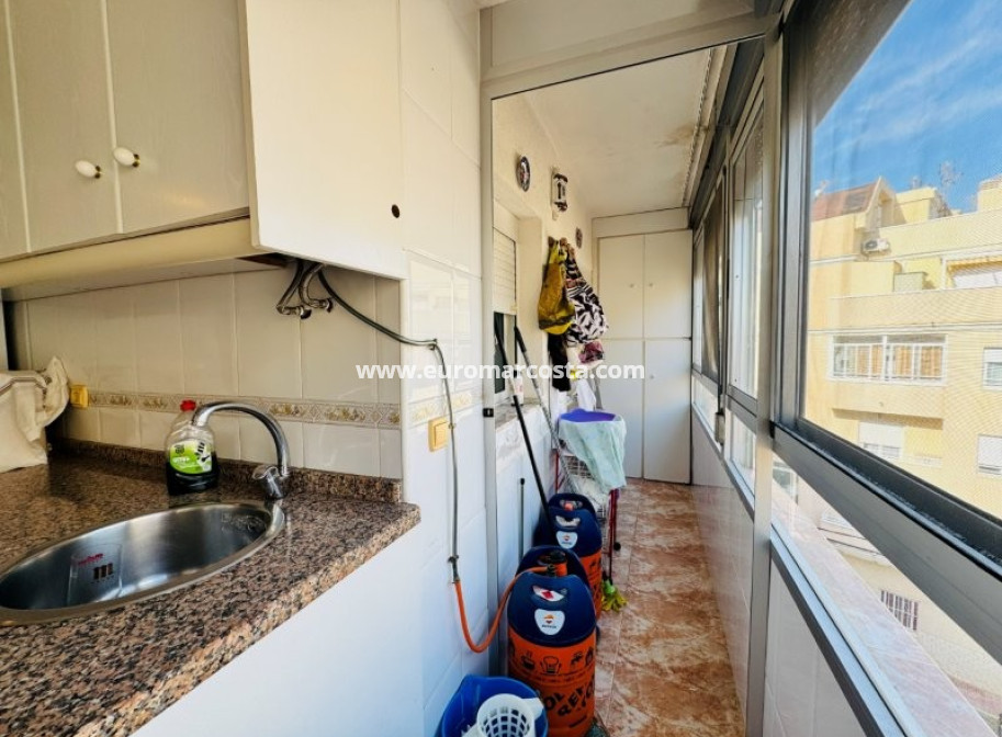 Sale - Apartment / flat - La Mata