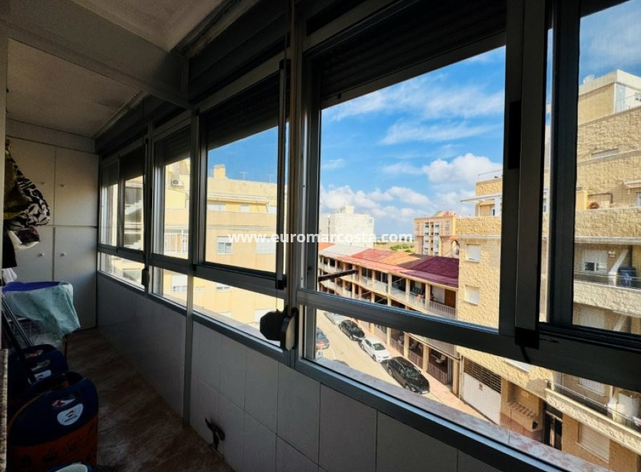 Sale - Apartment / flat - La Mata