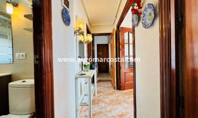 Sale - Apartment / flat - La Mata