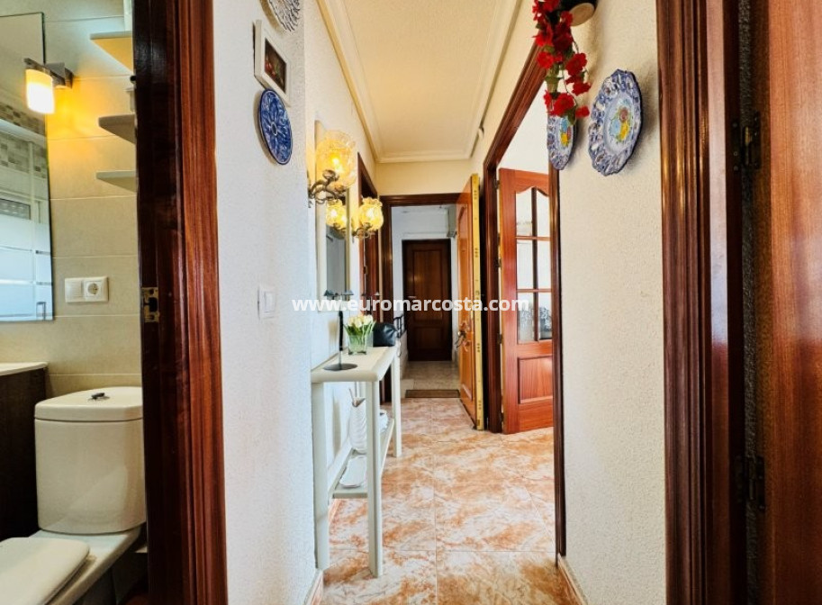 Sale - Apartment / flat - La Mata