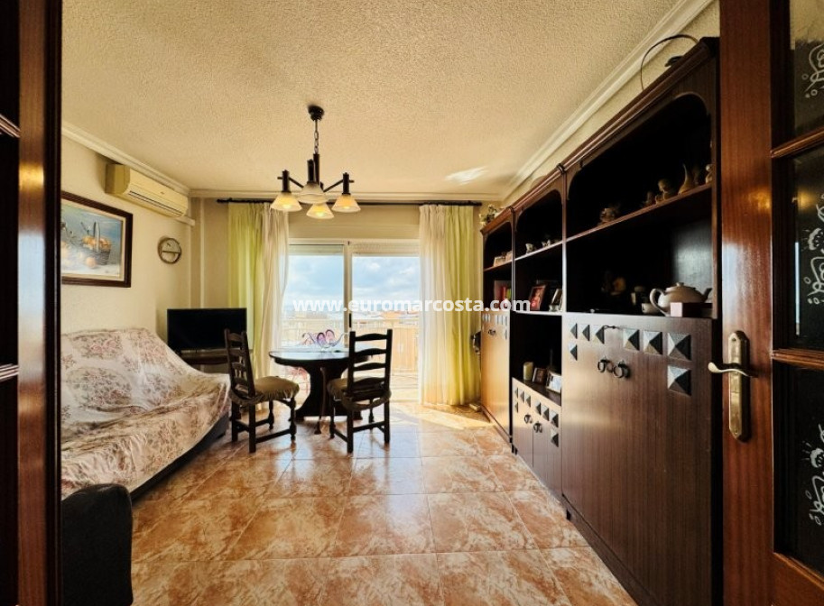 Sale - Apartment / flat - La Mata