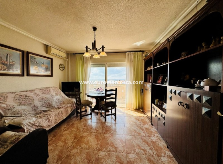 Sale - Apartment / flat - La Mata