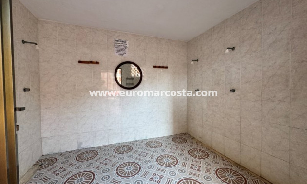 Sale - Apartment / flat - La Mata