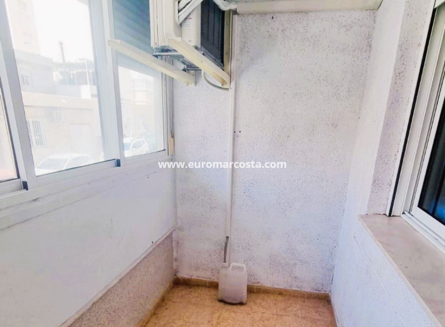 Objekte zum Wiederverkauf - Wohnung - Torrevieja Centro - Torrevieja