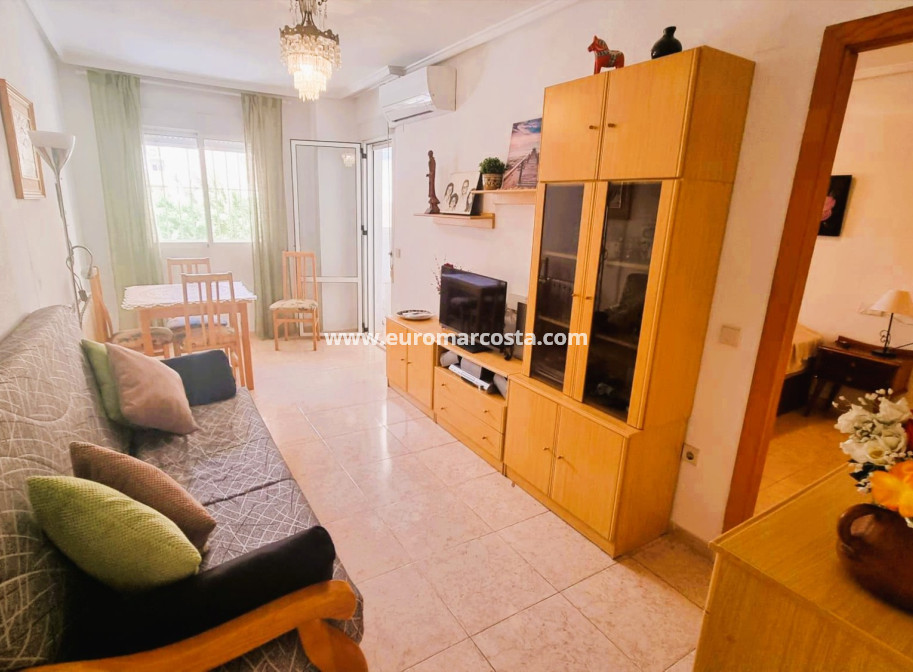 Objekte zum Wiederverkauf - Wohnung - Torrevieja Centro - Torrevieja