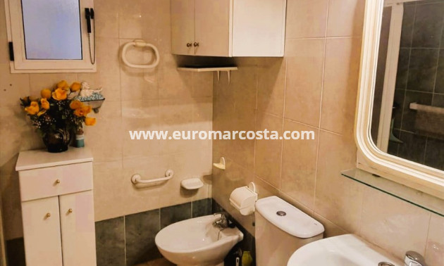 Objekte zum Wiederverkauf - Wohnung - Torrevieja Centro - Torrevieja