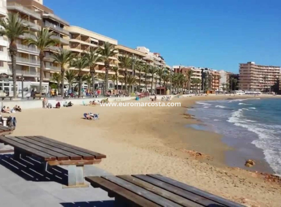 Objekte zum Wiederverkauf - Wohnung - Torrevieja Centro - Torrevieja