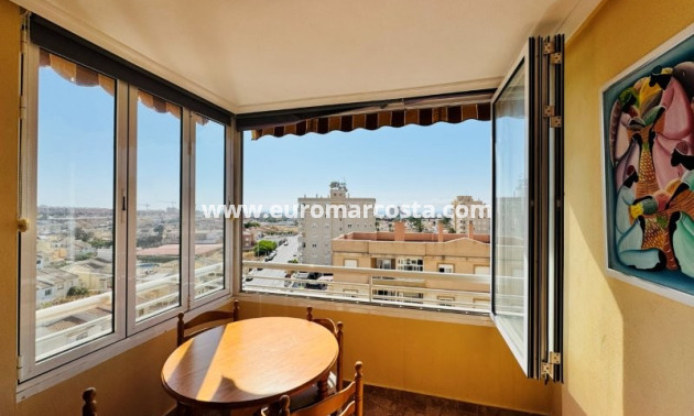 Objekte zum Wiederverkauf - Wohnung - Torrevieja - TORREVIEJA